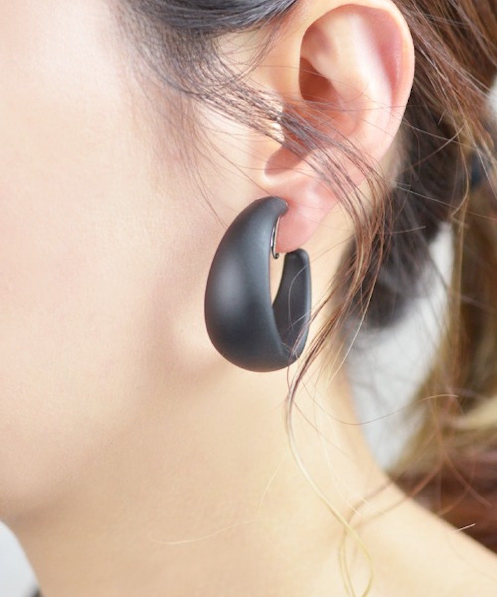 Fun&Daily F&D:カラーカールイヤリング ファンアンドデイリー アクセサリー・腕時計 イヤリング・イヤーカフ ピンク グリーン レッド パープル ホワ...