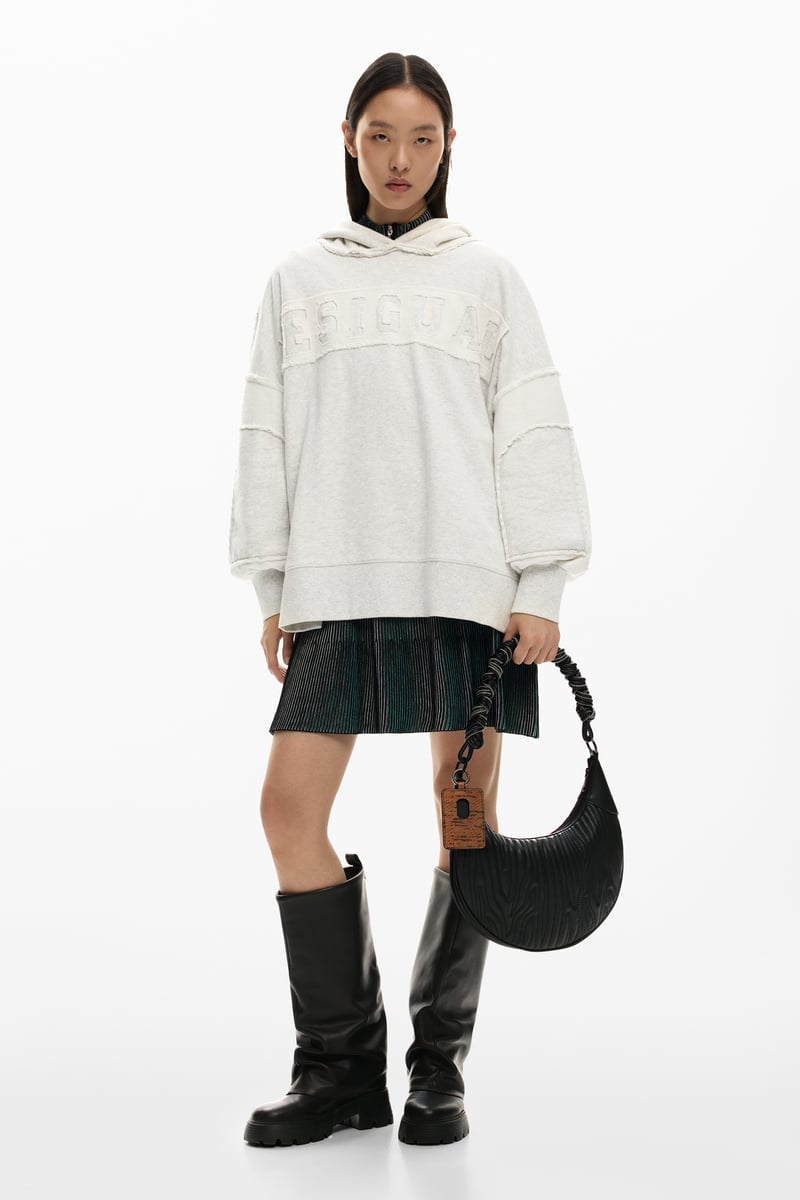 【SALE／30%OFF】Desigual 中くらいの楕円形の型押しバッグ デシグアル バッグ トートバッグ ブラック【送料無料】