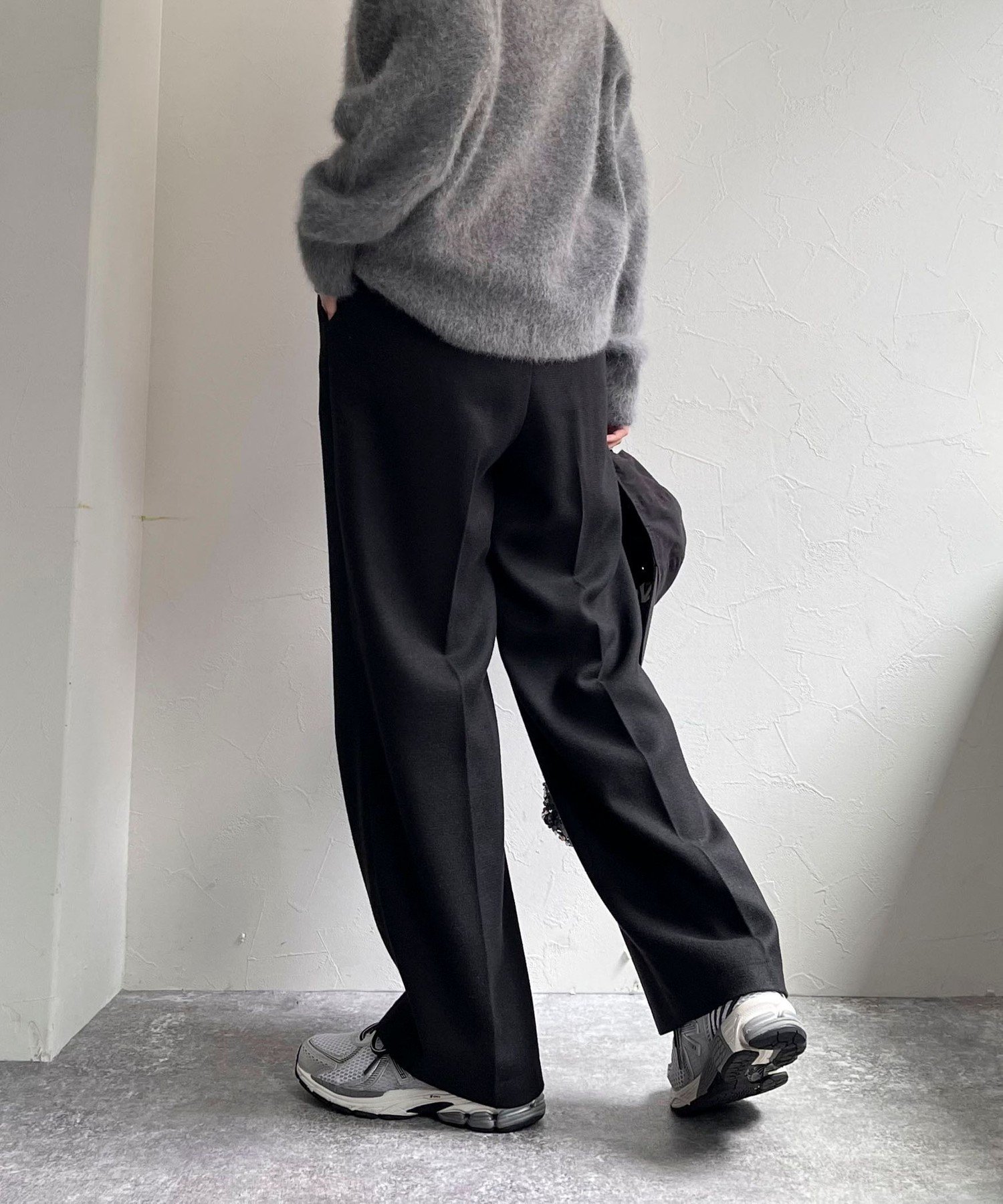 ツィードタックスラックス フレディ アンド グロスター パンツ スラックス・ドレスパンツ グレー ブラック