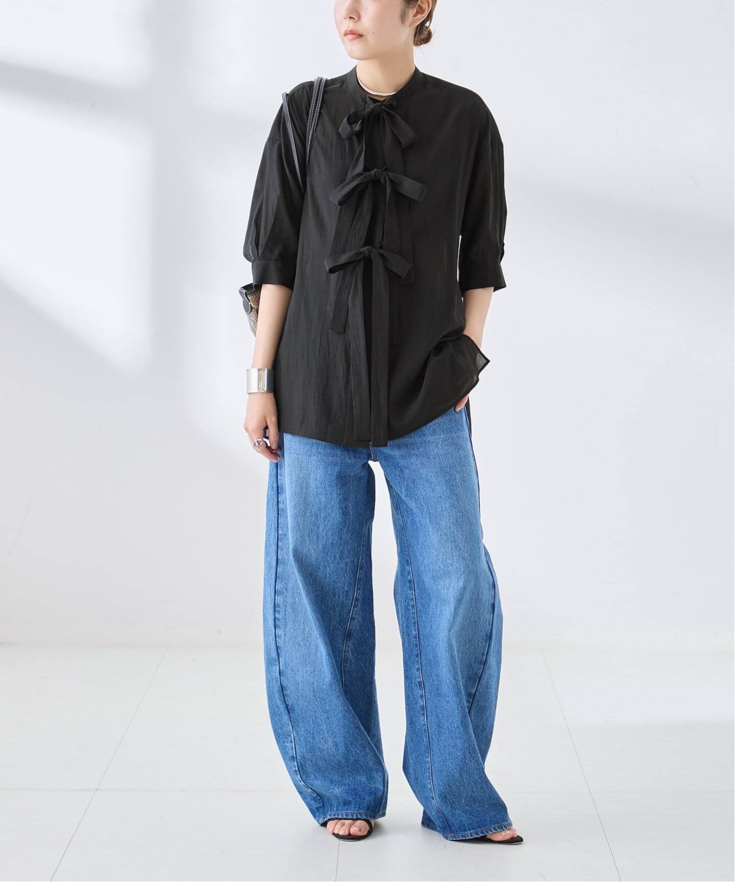 JOURNAL STANDARD L'ESSAGE シアーサテンリボンショートスリーブブラウス ジャーナルスタンダード レサージュ トップス シャツ・ブラウス ベージュ ブラック