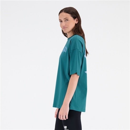 【SALE／50%OFF】New Balance NB Essentials Bloomy オーバーサイズショートスリーブTシャツ ニューバランス トップス カットソー・Tシャツ