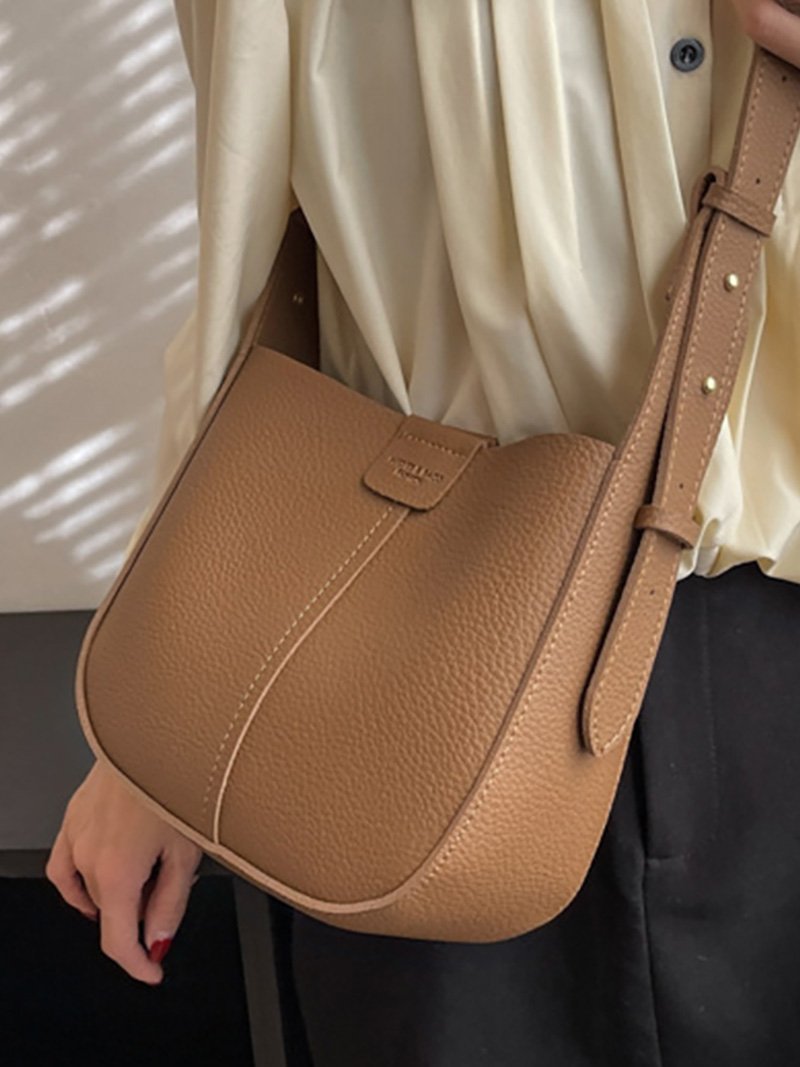 Doux Belle ミニバック付き*カーブラインフェイクレザーバック レディース バッグ ドゥー・ベル バッグ ショルダーバッグ ブラック ブラウン ホワイト【送料無料】