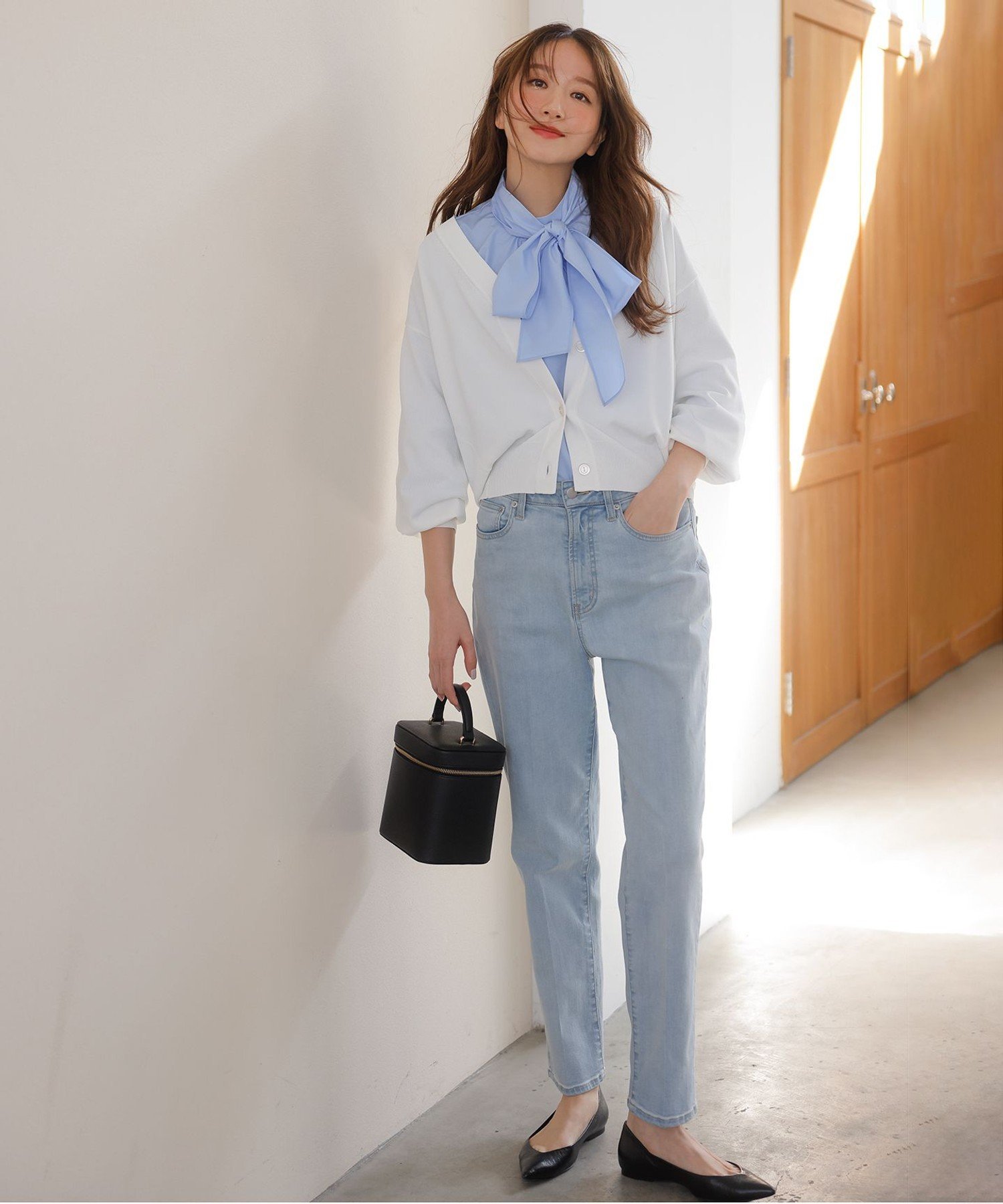 【SALE／20%OFF】UNFILO L 【撥水/ストレッチ】センタープレステーパードデニム アンフィーロ パンツ その他のパンツ グレー ブルー【送料無料】