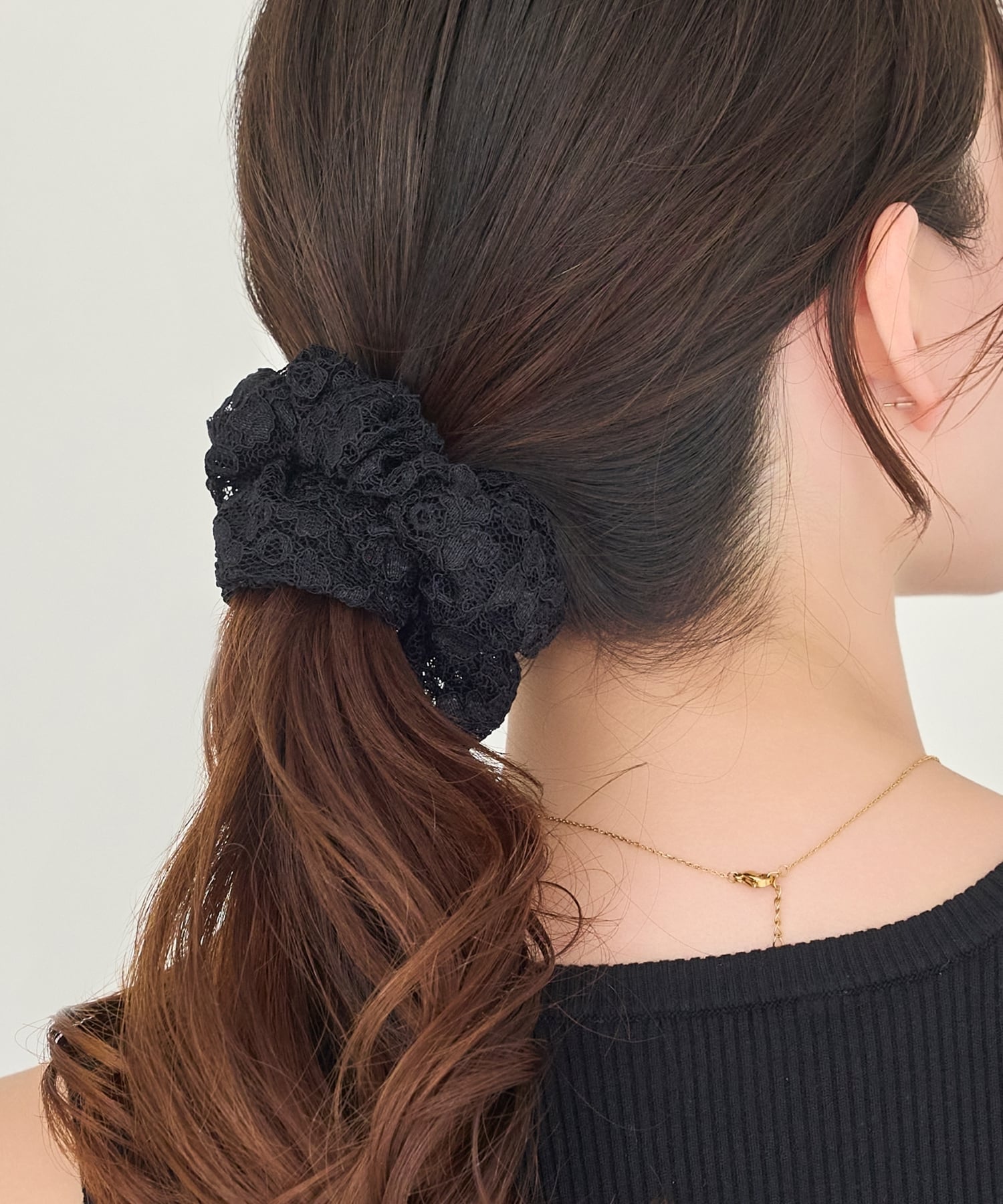Phoebe ガーリッシュレースシュシュ ブラック ジュエルアディクト ヘアアクセサリー ヘアゴム ブラック
