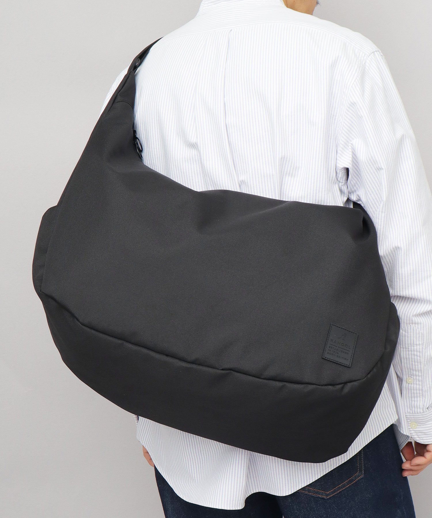 KANGOL カンゴール KANGOL ショルダーバッグ 大容量 バッグ A4 B4 黒 エー.エム.エス. バッグ ショルダ..