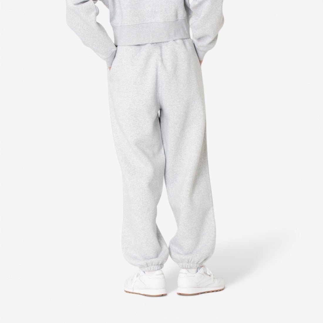 Reebok ワードローブ エッセンシャル スウェットパンツ / WARDROBE ESSENTIALS SWEATPANT リーボック パンツ ジャージ・スウェットパンツ グレー【送料無料】