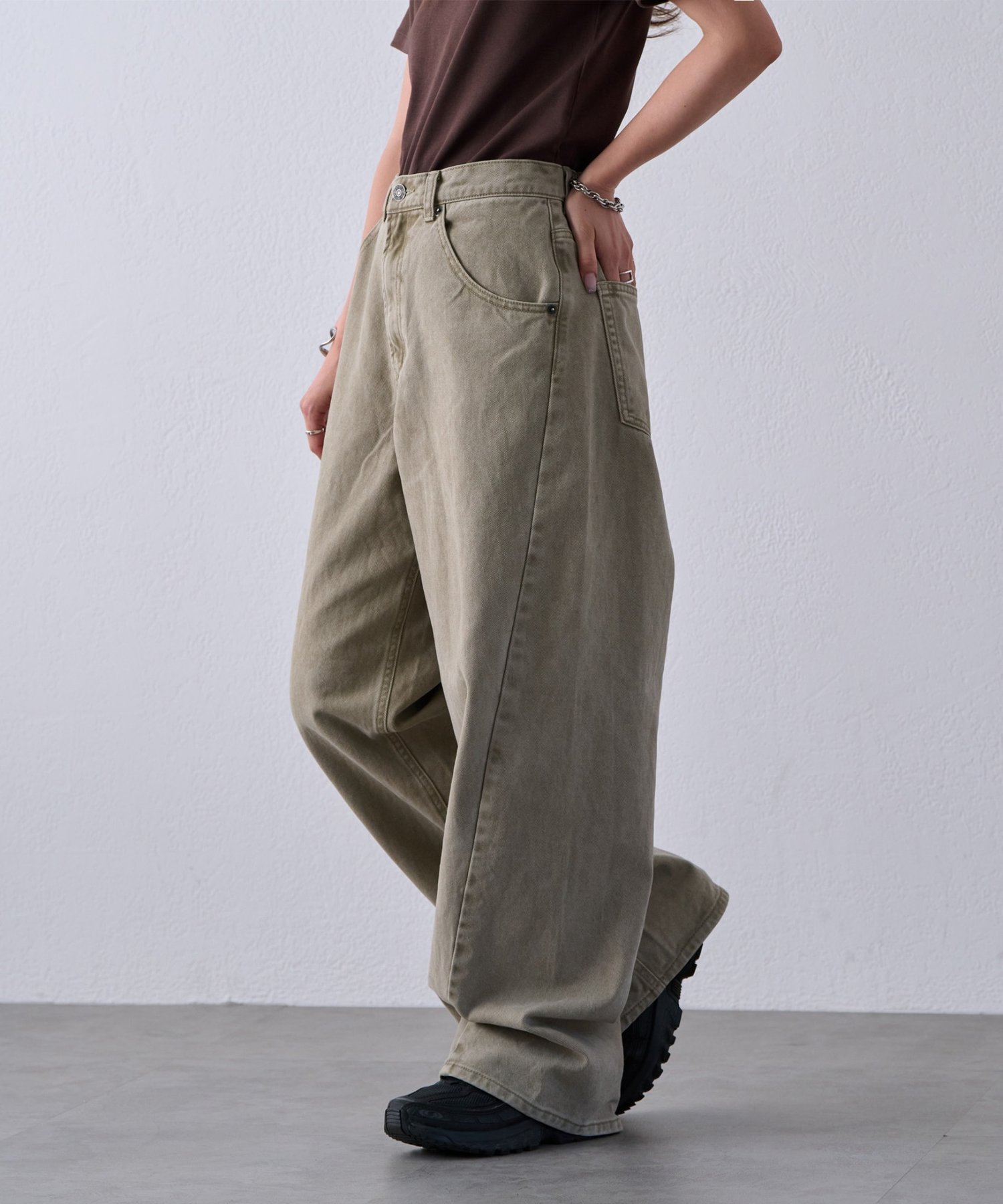 【Enlude】ツイルカーブパンツ《ユニセックス》 ディスコート パンツ その他のパンツ ベージュ ブラウン
