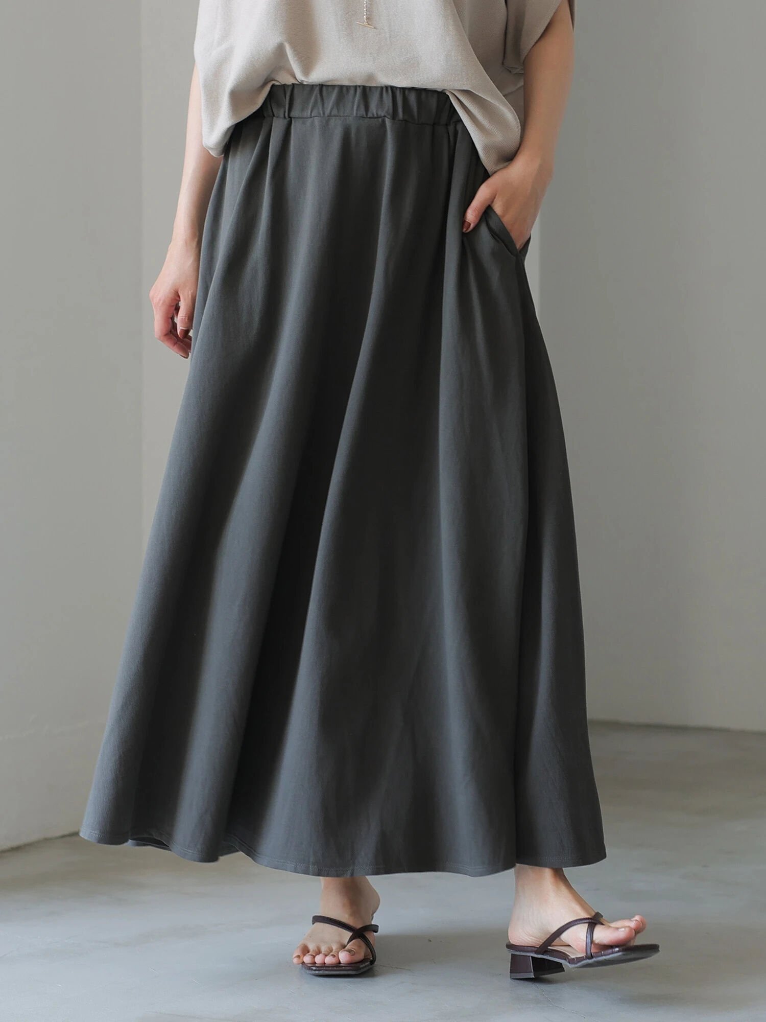 【SALE／70%OFF】AMERICAN HOLIC リラックスカットフレアスカート アメリカン ホリック スカート その他のスカート グレー ブラウン ネイビーのサムネイル