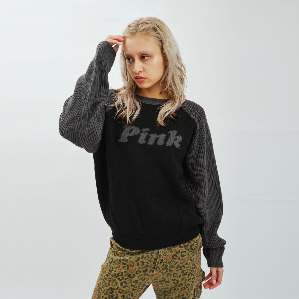 atmos pink atmos pink Raglan Sleeve Knit BLACK アトモス トップス ニット ブラック【送料無料】