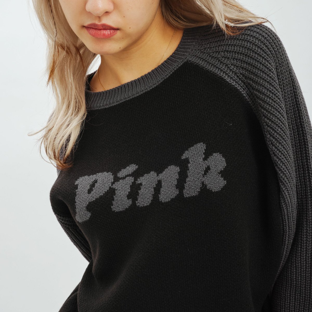 atmos pink atmos pink Raglan Sleeve Knit BLACK アトモス トップス ニット ブラック