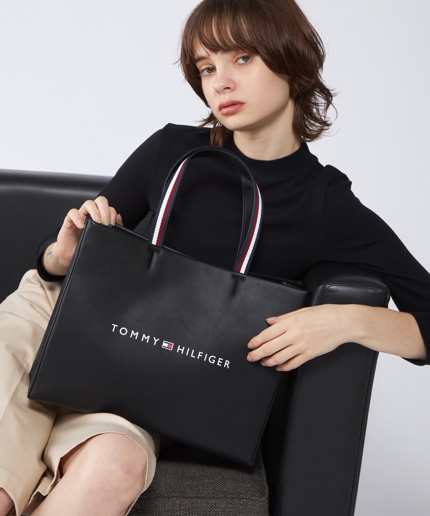 楽天Rakuten FashionTOMMY HILFIGER （W）TOMMY HILFIGER（トミーヒルフィガー） THショッパートートバッグ トミーヒルフィガー バッグ トートバッグ ブラック【送料無料】