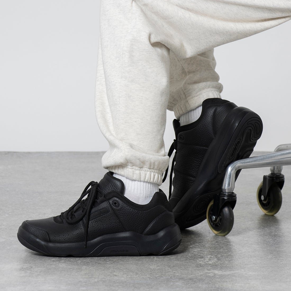 Reebok DMX コンフォート + クラシック / DMX COMFORT + CLASSIC リーボック シューズ・靴 スニーカー ホワイト ブラック【送料無料】