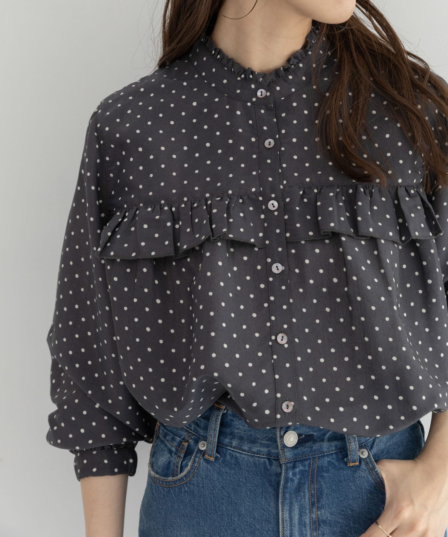 Sonny Label 『WEB限定』ドットフリルブラウス サニーレーベル トップス シャツ・ブラウス ブラック ホワイト