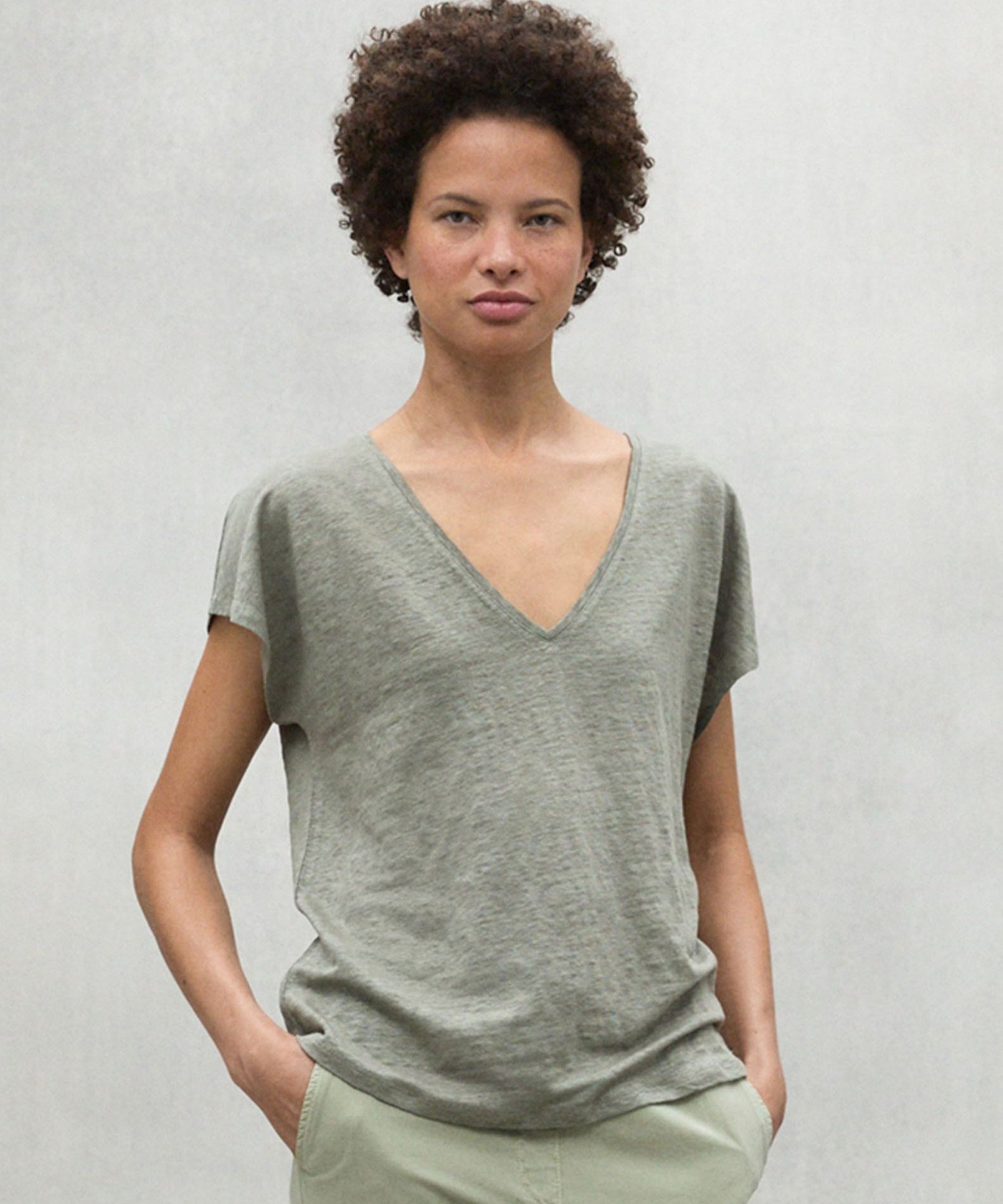 ARENDAL Tシャツ / ARENDAL LINEN T-SHIRT WOMAN エコアルフ トップス カットソー・Tシャツ オレンジ カーキグリーン