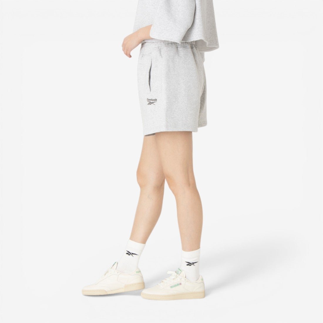 Reebok ワードローブ エッセンシャル ショーツ / WARDROBE ESSENTIALS SHORT リーボック パンツ その他のパンツ グレー【送料無料】