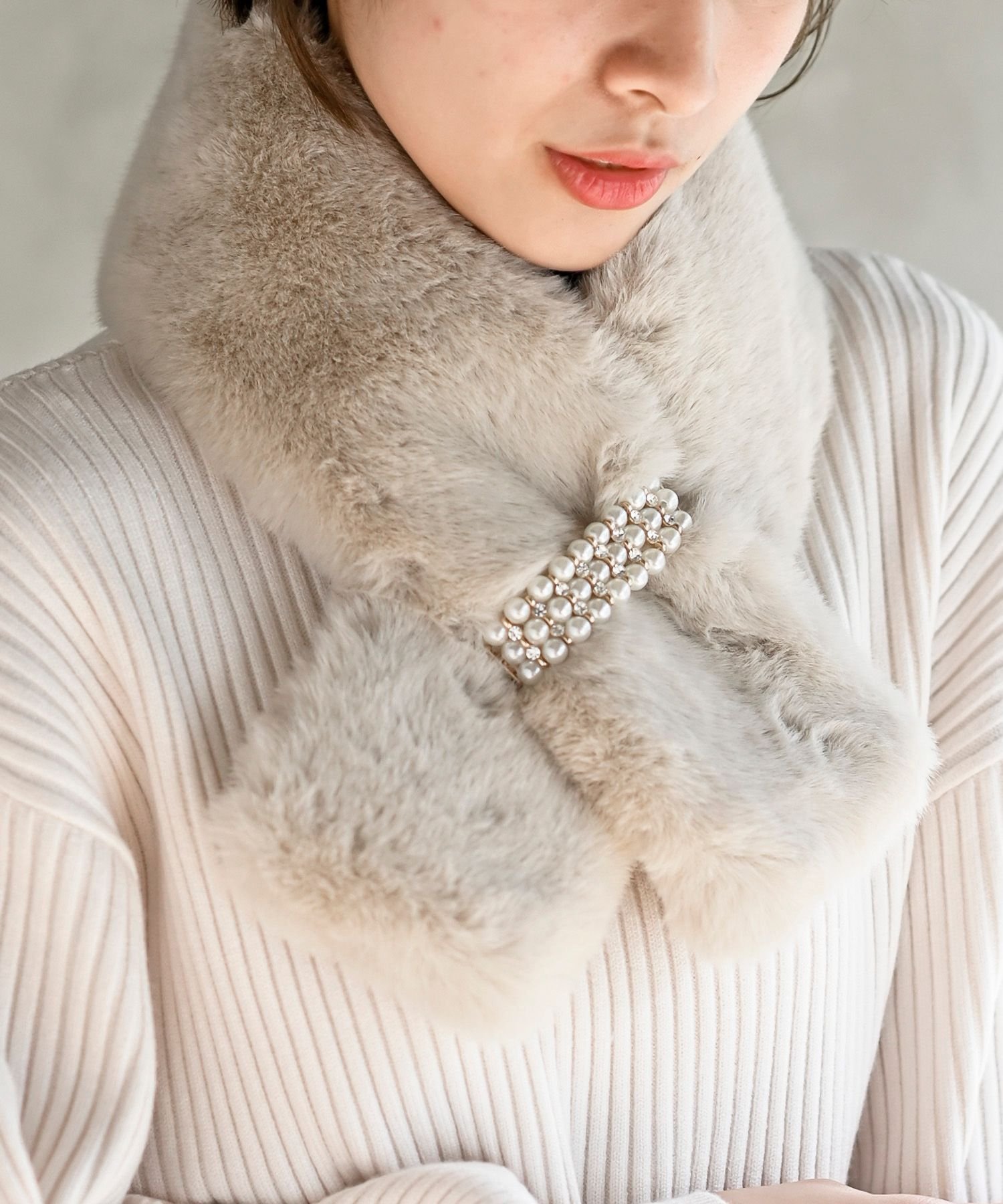 rps フェイクファーティペット アールピーエス ファッション雑貨 マフラー・ストール・ネックウォーマー ブラック ベージュのサムネイル