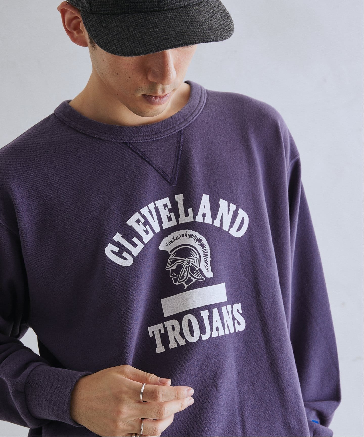 JOURNAL STANDARD relume RUSSELL ATHLETIC / ラッセル アスレティック 別注 プリントスウェット ジャーナル スタンダード レリューム トップス スウェット・トレーナー ブラック グレー レッド イエロー【送料無料】のサムネイル