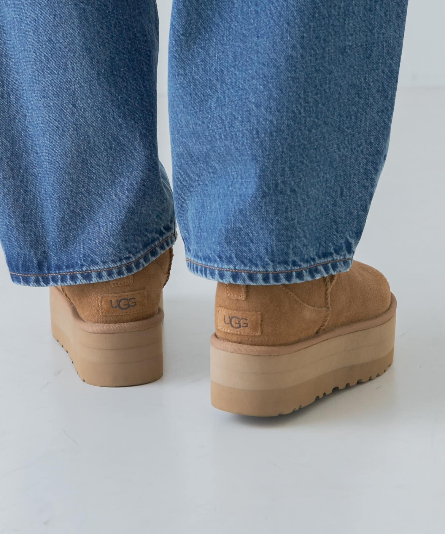URBAN RESEARCH 【予約】『5サイズ/WEB限定』UGG ULTRA MINI PLATFORM アーバンリサーチ シューズ・靴 ブーツ ブラウン ブラック【送料無料】