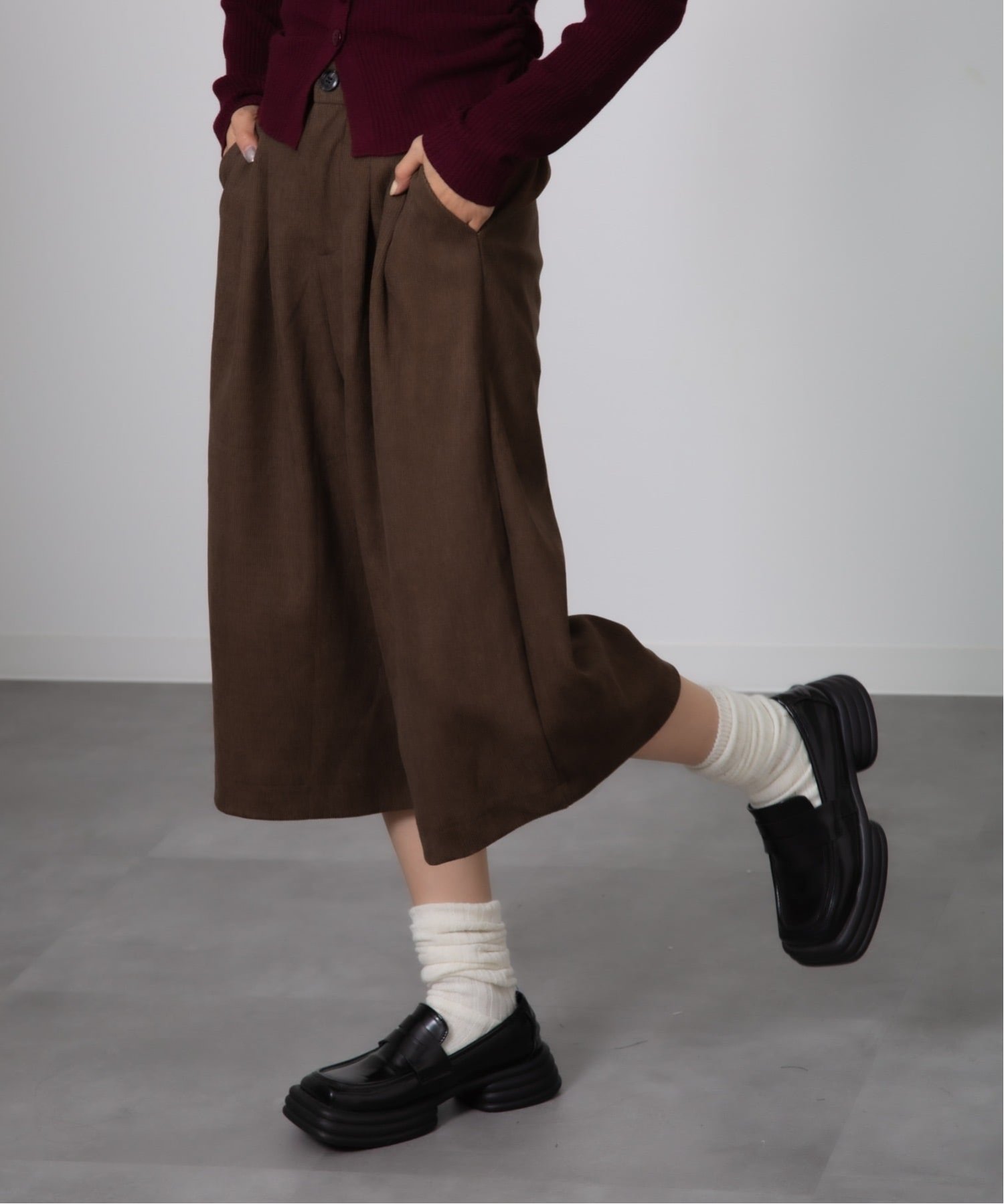 Corduroy - Chiina Chiina/(W)Chiina/タック入り コーデュロイミディアムワイドパンツ チェルカ パンツ その他のパンツ ブラウン