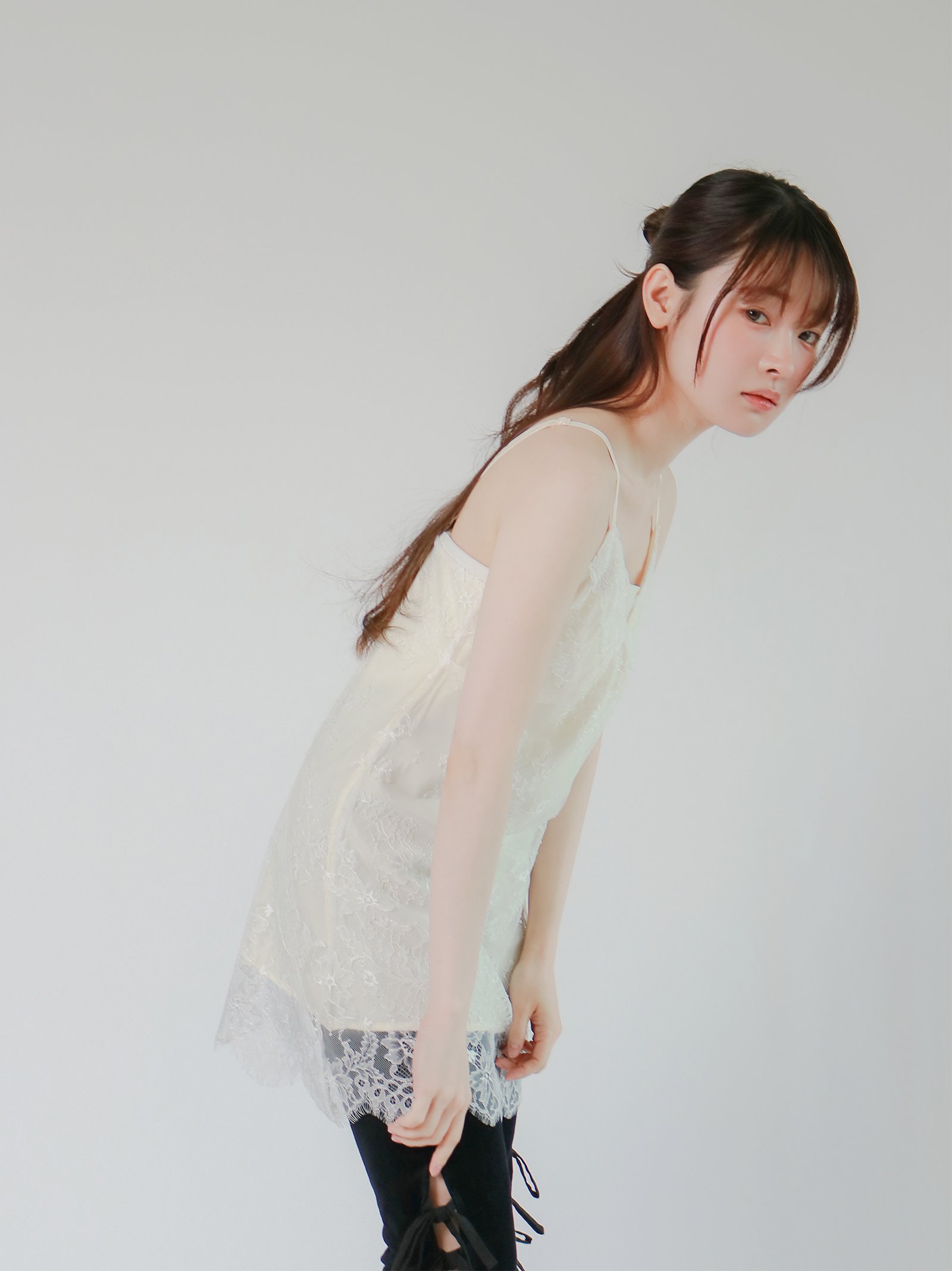 mic by Olu. 【mic】サテンレースレイヤードキャミソール オルドット トップス カットソー・Tシャツ ホワイト