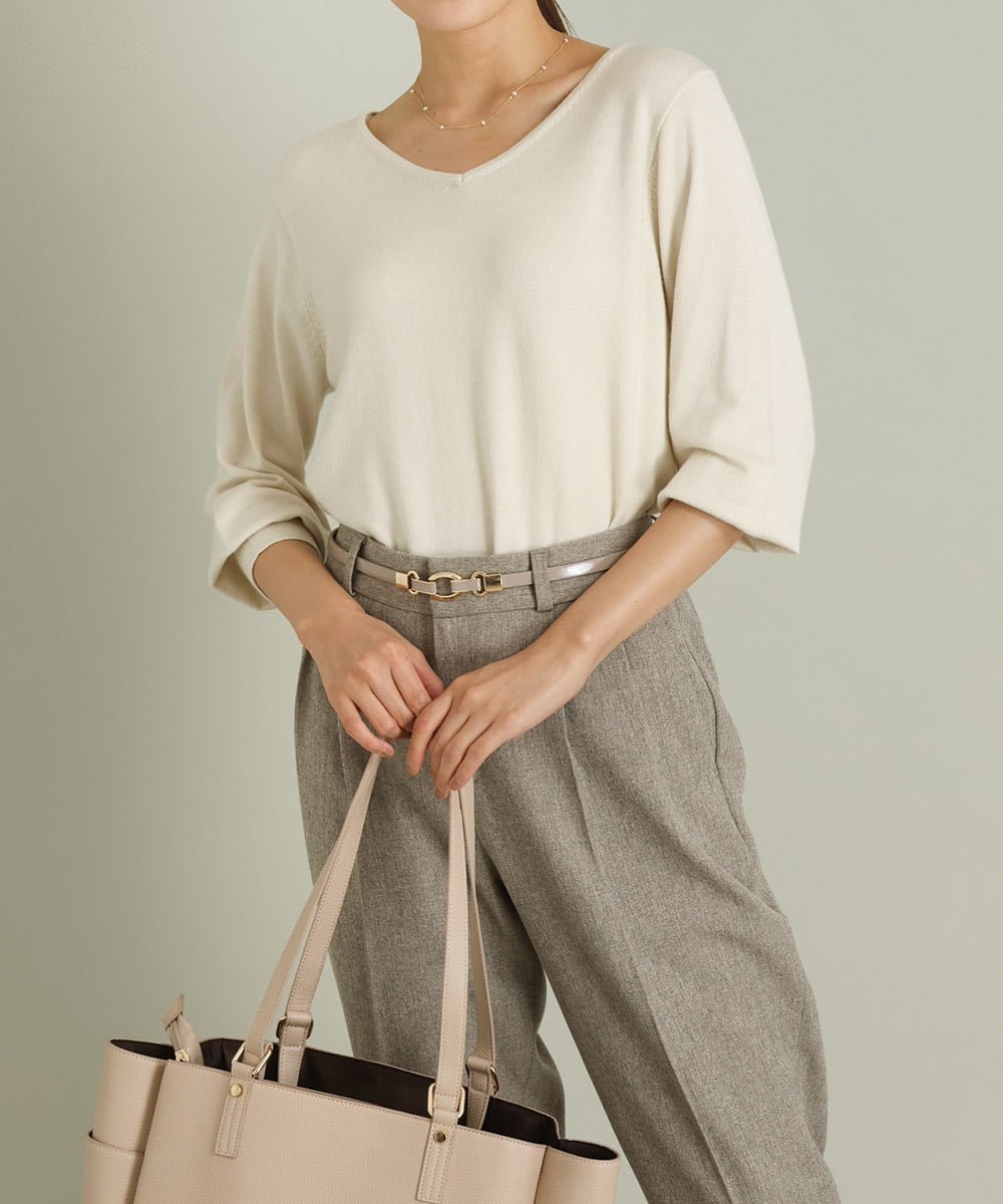 【SALE／69%OFF】a.v.v 【なめらかタッチ】パフスリーブVネックニットプルオーバー アー・ヴェ・ヴェ トップス ニット ブラック グリーン ピンク ホワイトのサムネイル