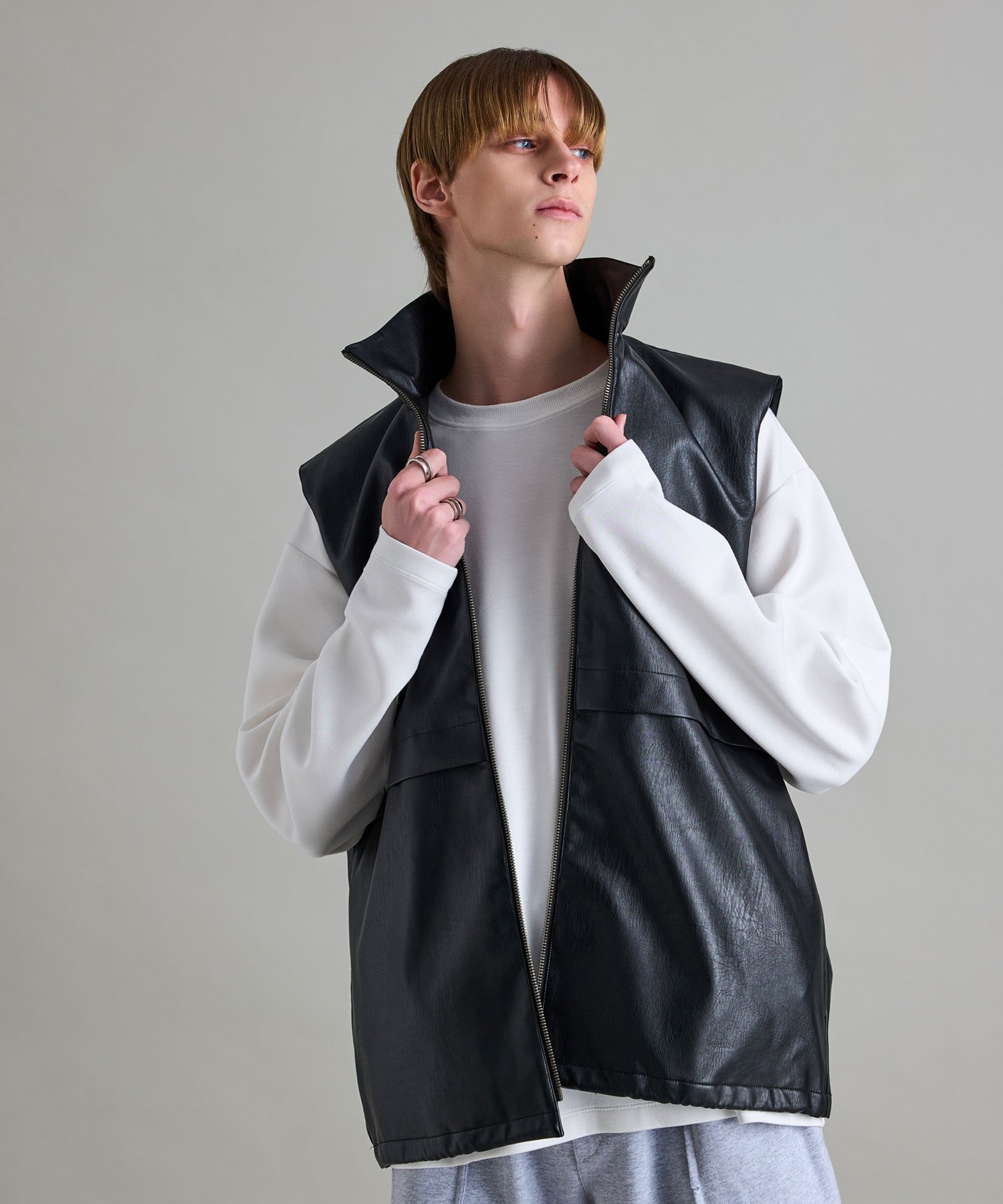 【SALE/60%OFF】JUNRED シンセティックレザーベスト ジュン スタンダード ピックス トップス ベスト・ジレ ブラック