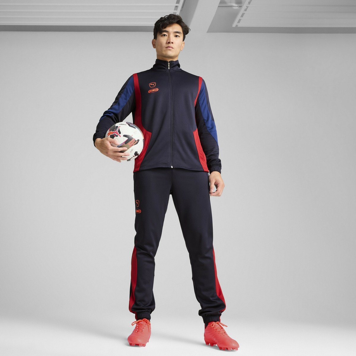 【SALE／30%OFF】PUMA メンズ サッカー キング プロ ジャケット プーマ ジャケット・アウター その他のジャケット・アウター ブラック【送料無料】
