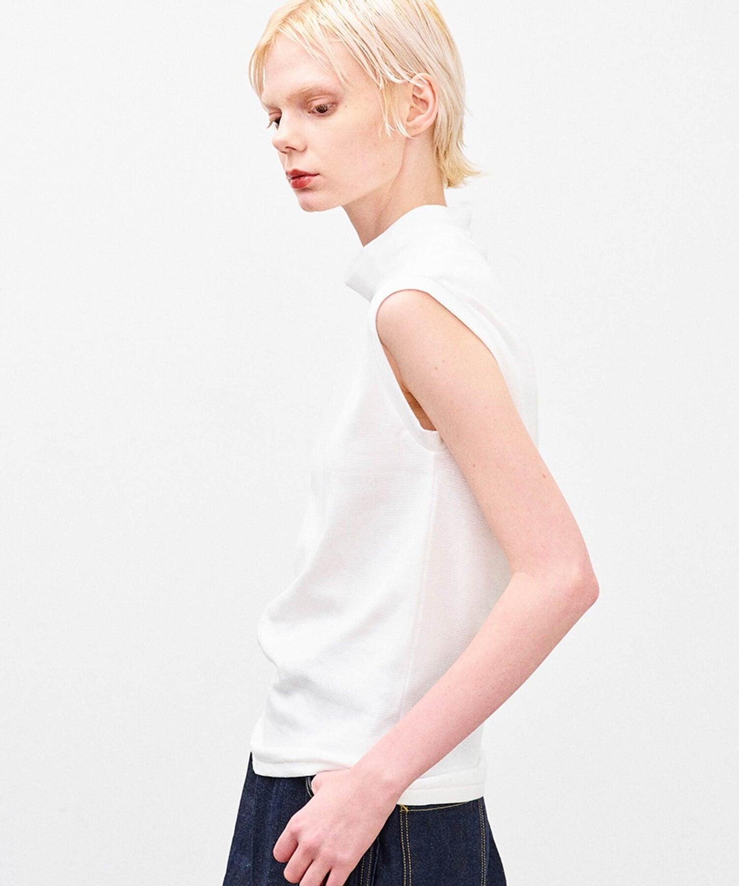 Bshop ANATOMICA ｜ モックネック スリーブレスTシャツ WOMEN ビショップ トップス カットソー・Tシャツ ホワイト ブラック