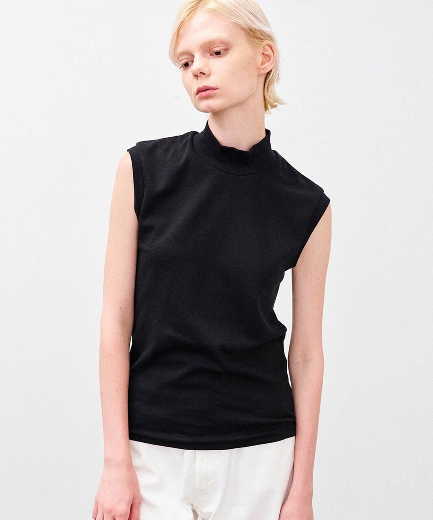 Bshop ANATOMICA ｜ モックネック スリーブレスTシャツ WOMEN ビショップ トップス カットソー・Tシャツ ホワイト ブラック
