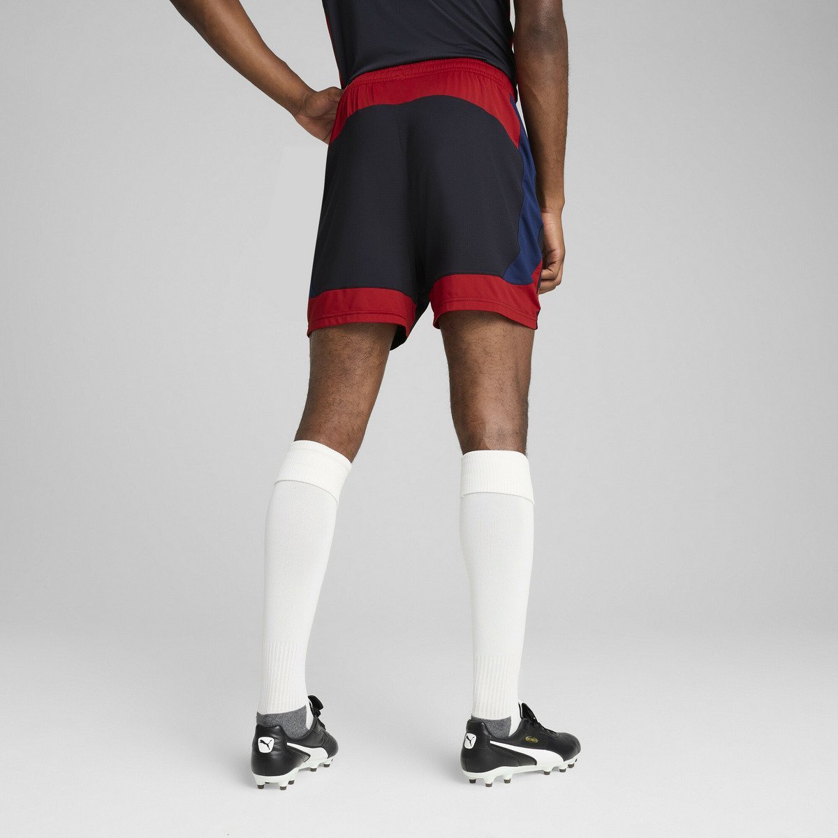 【SALE／30%OFF】PUMA メンズ サッカー キング プロ ショーツ プーマ パンツ その他のパンツ ブラック