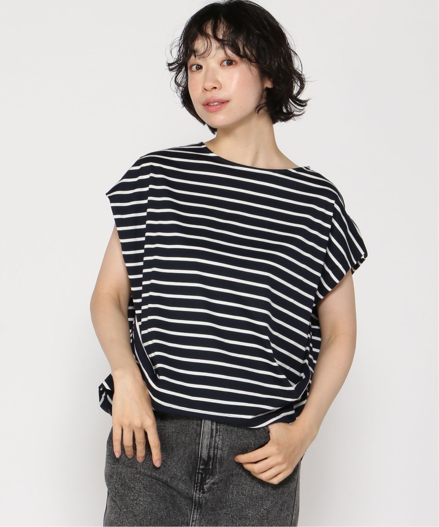 TUTIE. コットン天竺ボーダーサイドタックプルオーバー ツチエ トップス カットソー・Tシャツ ネイビー ホワイト グレー