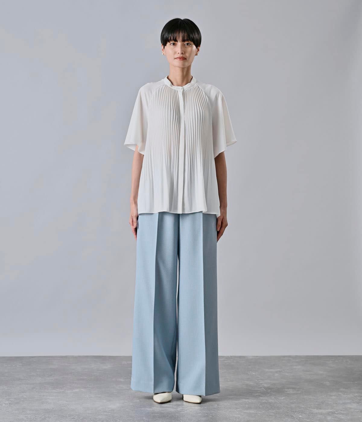 【SALE／30%OFF】Atraer ストレッチジョーゼット プリーツ5分袖ブラウス アトラエル トップス シャツ・ブラウス ブラック ホワイト【送料無料】