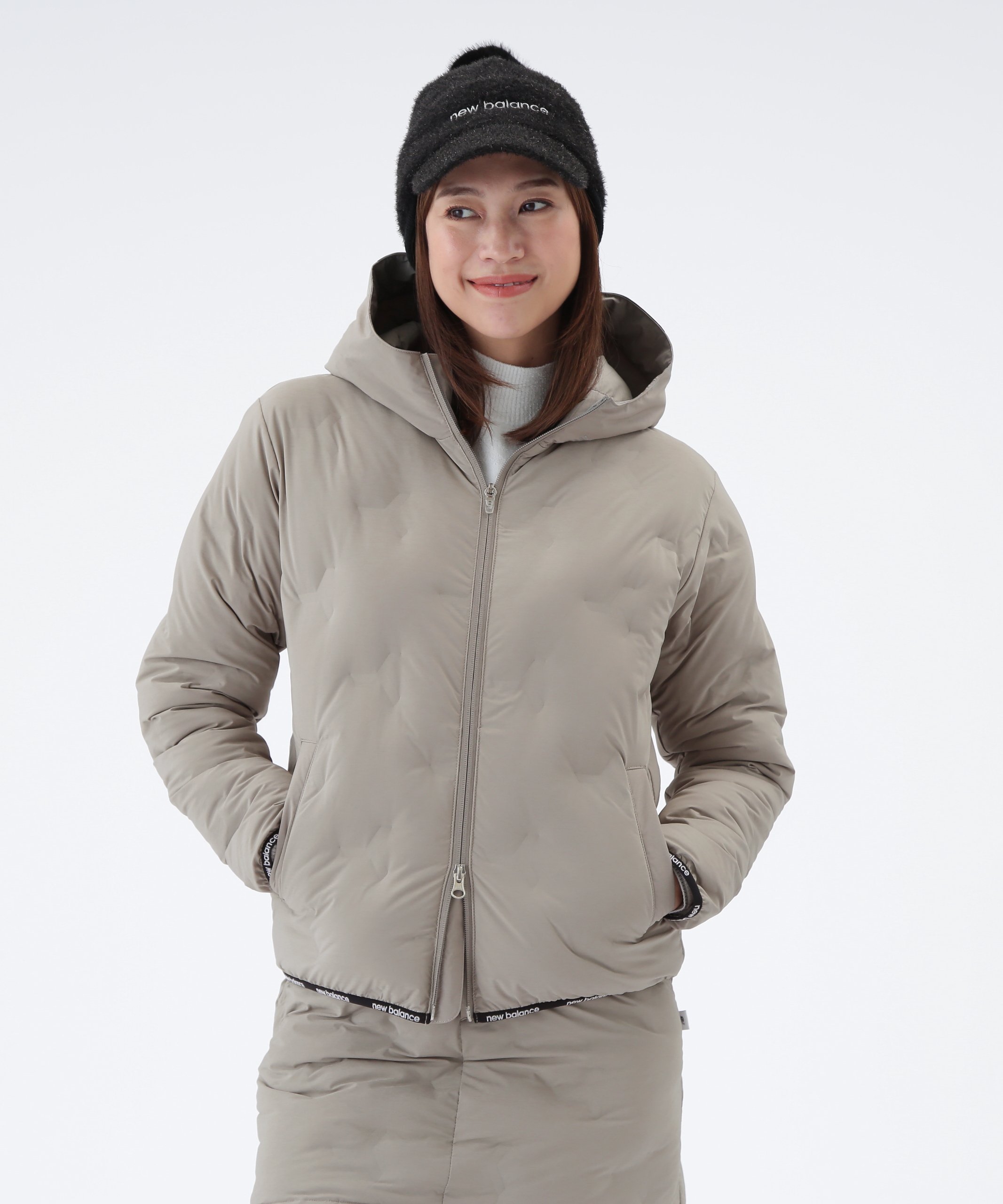 【SALE／30%OFF】New Balance Golf 撥水 保温 ライトダウン フルジップ フーディー (WOMENS) ニューバランスゴルフ ジャケット・アウター ブルゾン・ジャンパー ブラウン ブラック ホワイト【送料無料】