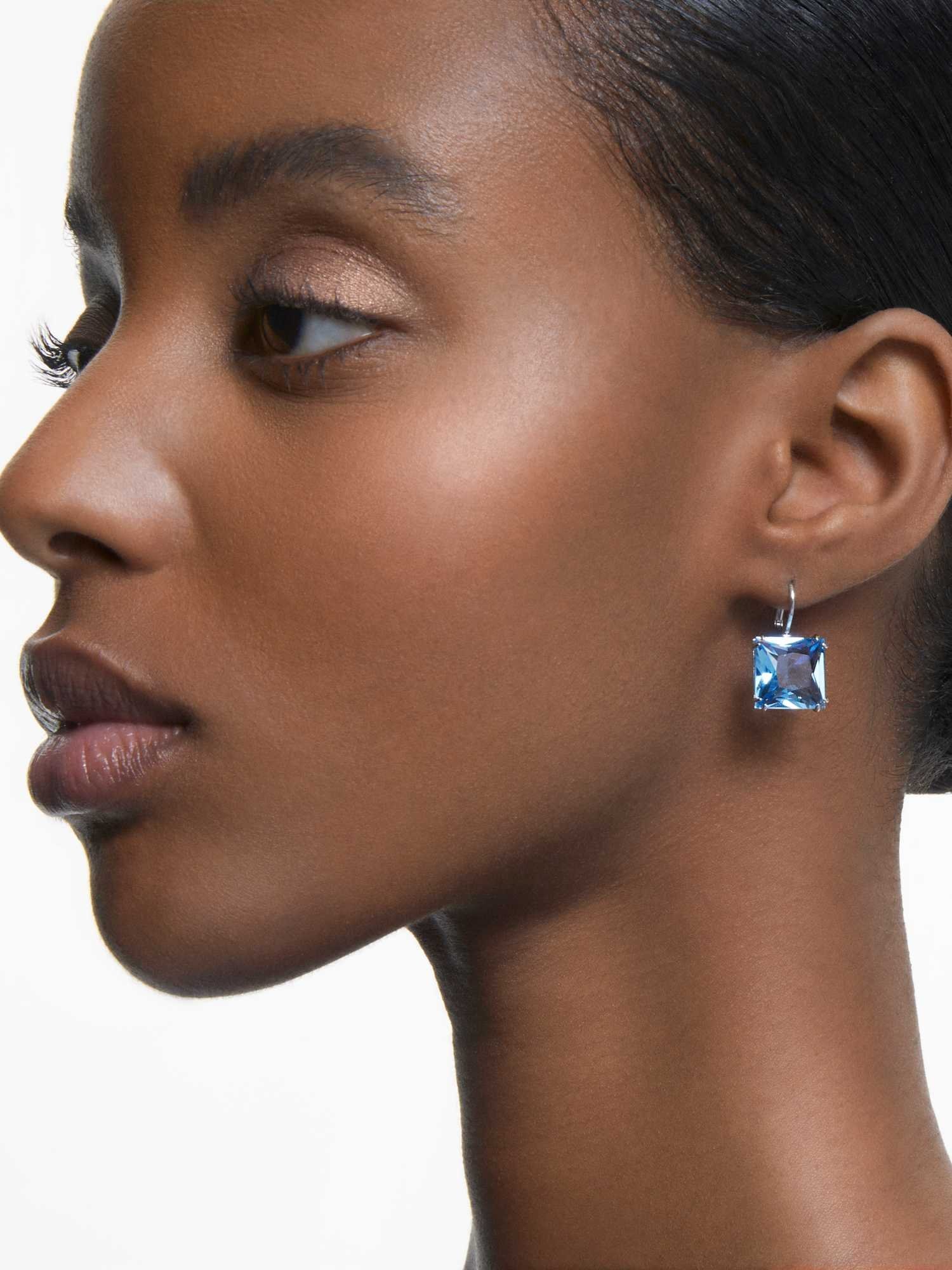 SWAROVSKI 【公式】【スワロフスキー】Millenia ドロップピアス, スクエア・カット, ブルー, ロジウム・プレーティング スワロフスキー アクセサリー・腕時計 ピアス ブルー【送料無料】