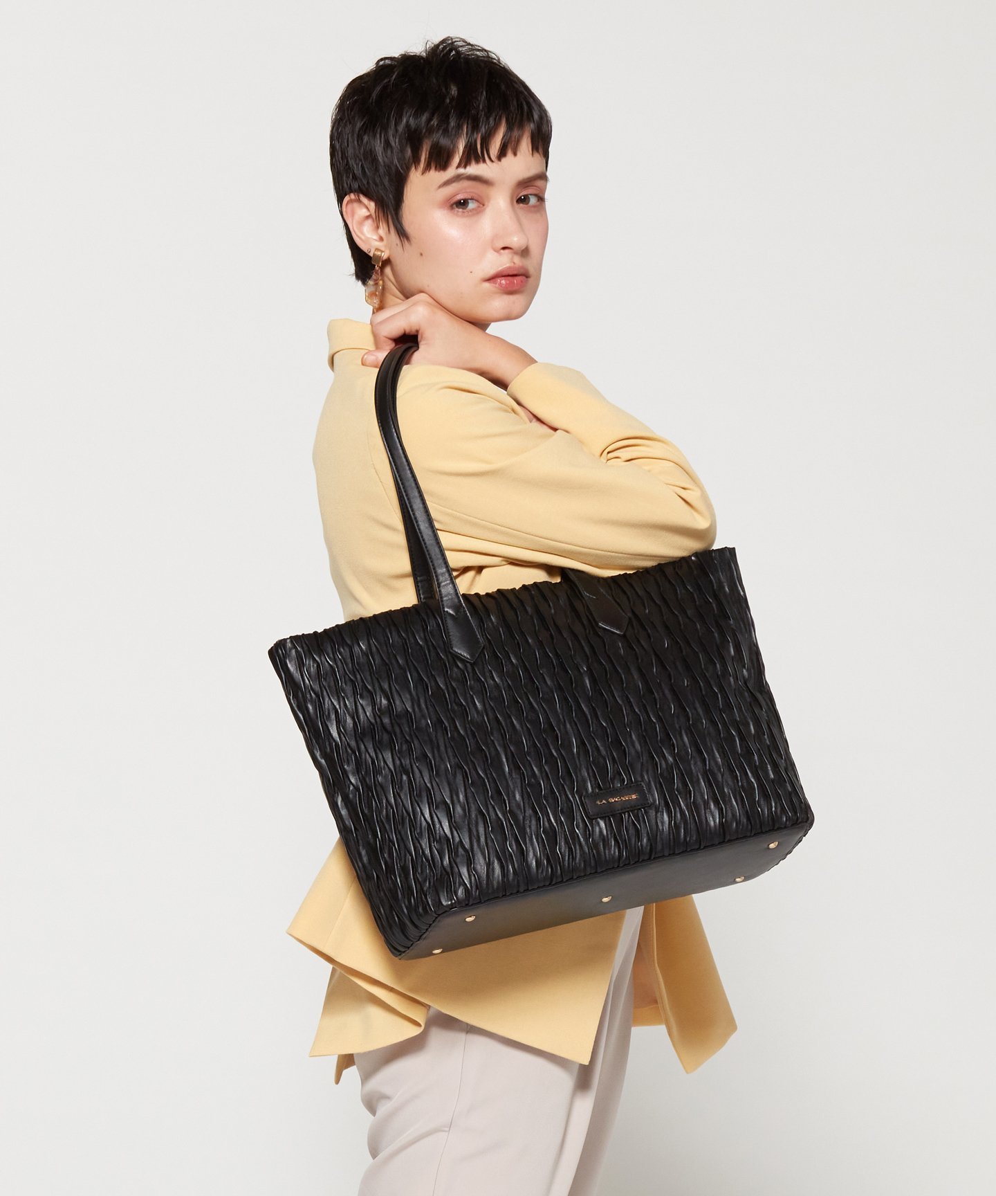 【SALE/50%OFF】LA BAGAGERIE ランダムプリーツトートバッグ ラバガジェリー バッグ トートバッグ グレー ブラック ホワイト【送料無料】
