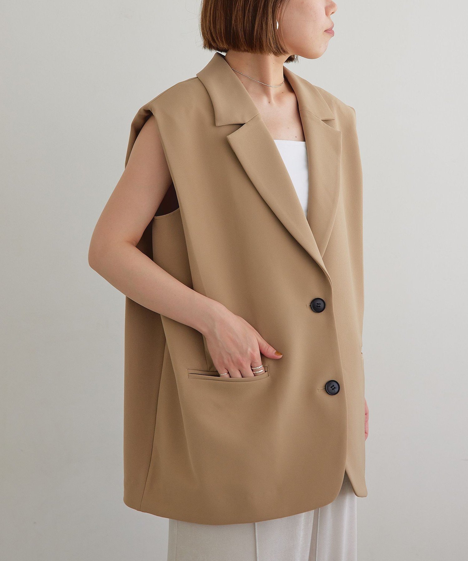 【SALE／50%OFF】EMMEL REFINES ＜EMMEL REFINES＞EM コクーン ジレ ユナイテッドアローズ グリーンレーベルリラクシング トップス ベスト・ジレ ベージュ ホワイト ブラック【送料無料】