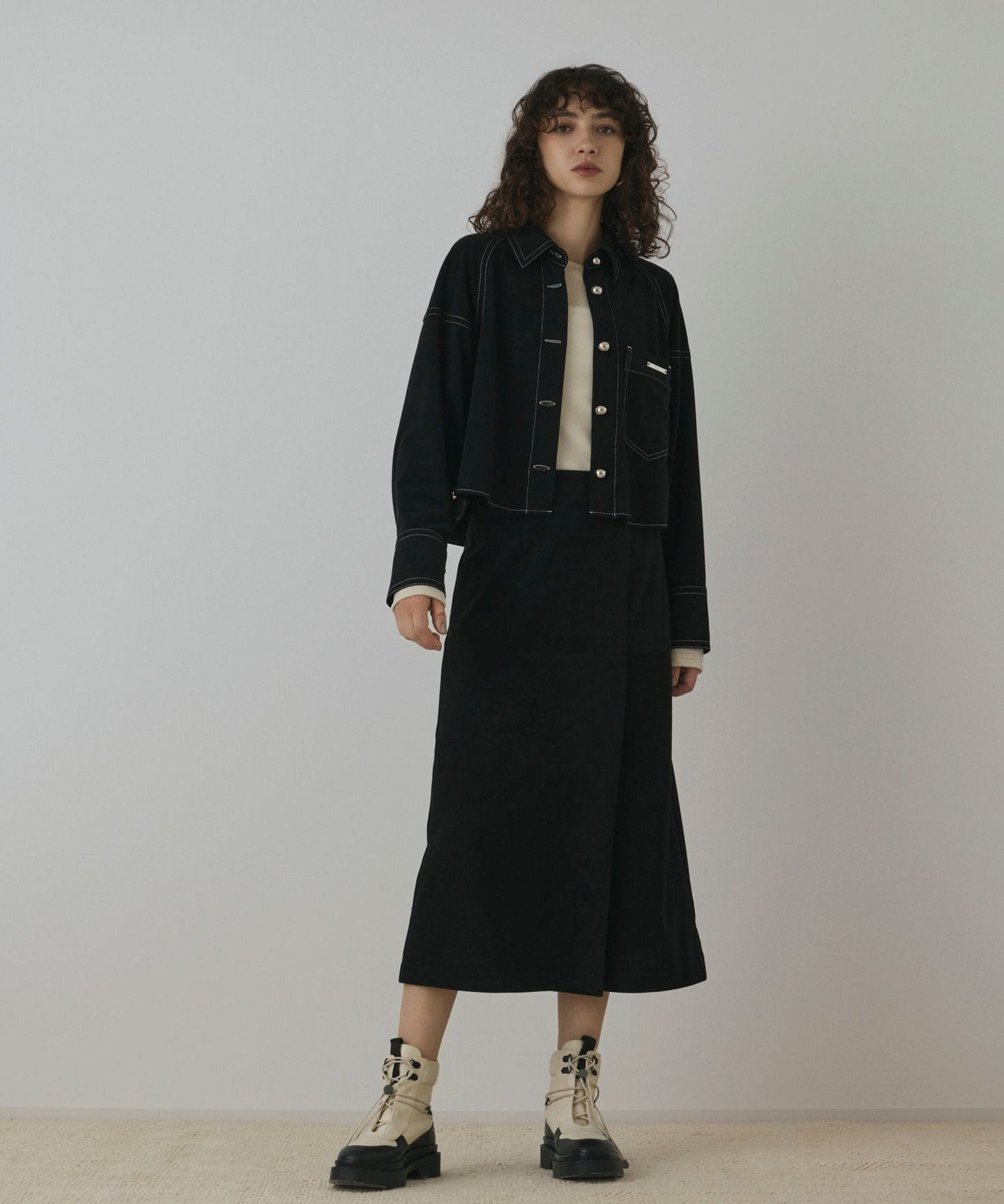 GRACE CONTINENTAL フェイクスウェードブラウス グレースコンチネンタル トップス シャツ・ブラウス ブラウン ブラック【送料無料】のサムネイル