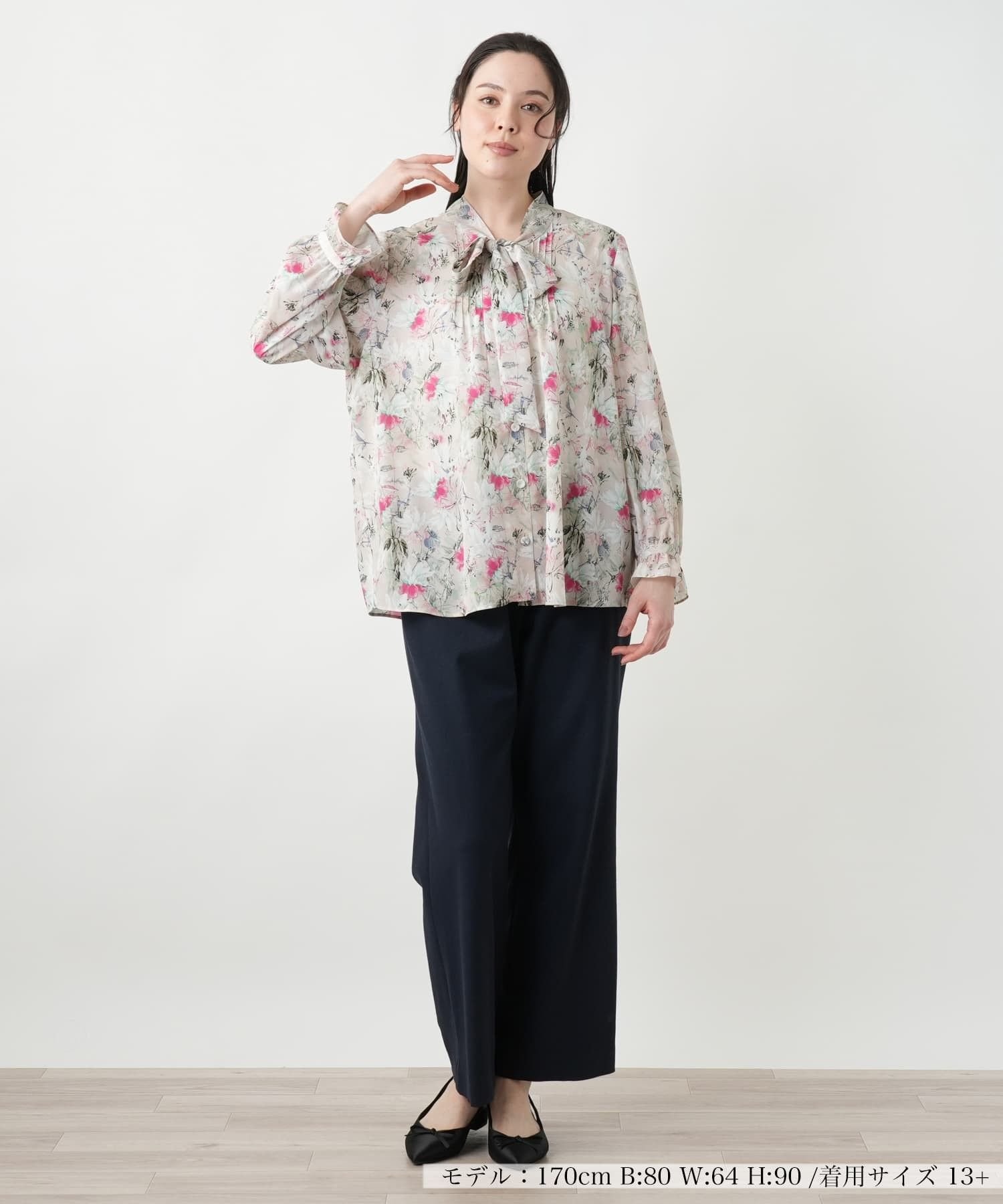 Leilian PLUS HOUSE 【店頭人気】花柄ボウタイブラウス【ROCHAS Premiere】【ERICA】 レリアン プラスハウス トップス シャツ・ブラウス ベージュ