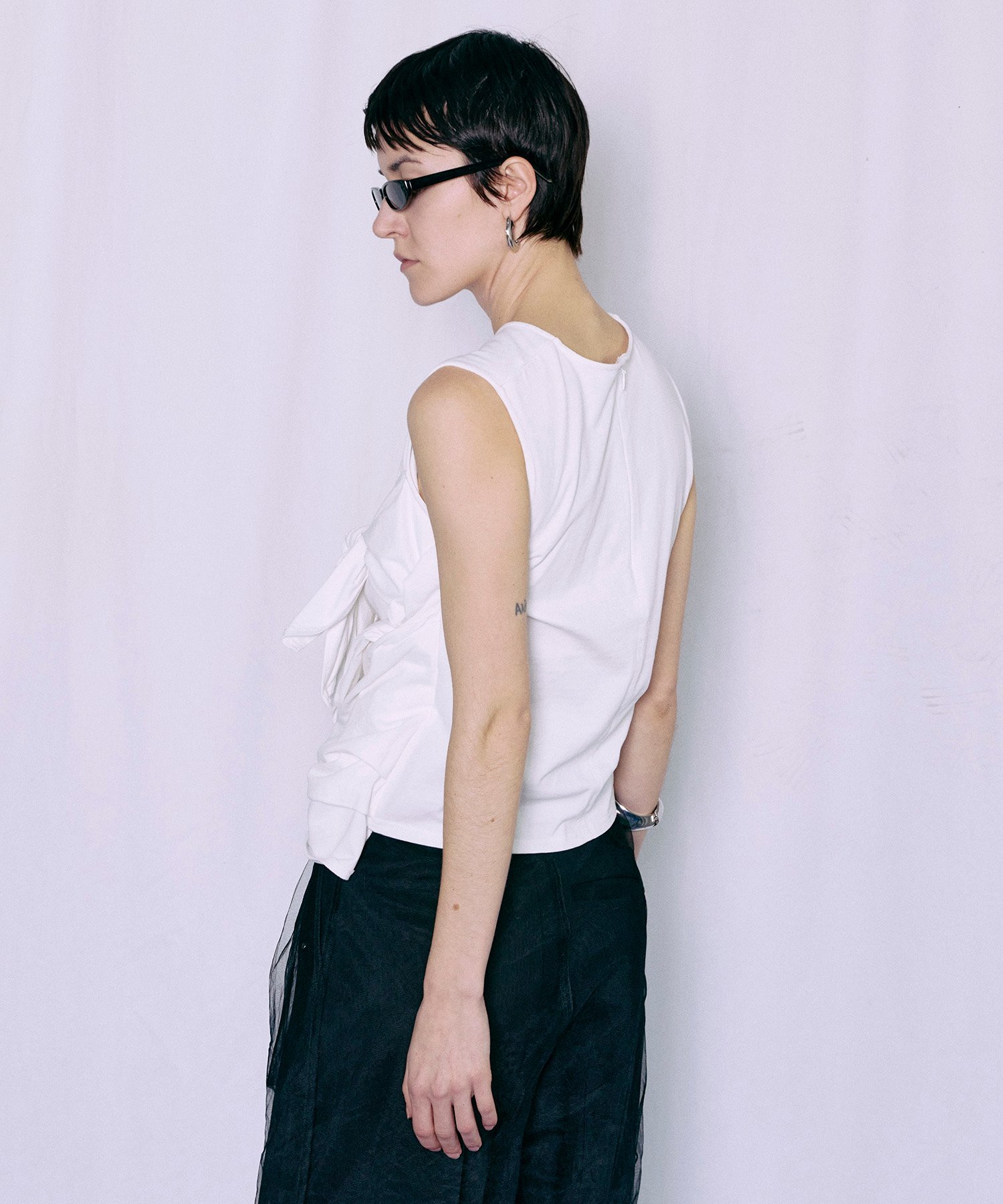 MAISON SPECIAL Knot Sleeveless T-Shirt / ノットノースリーブTEE メゾンスペシャル トップス カットソー・Tシャツ ホワイト レッド