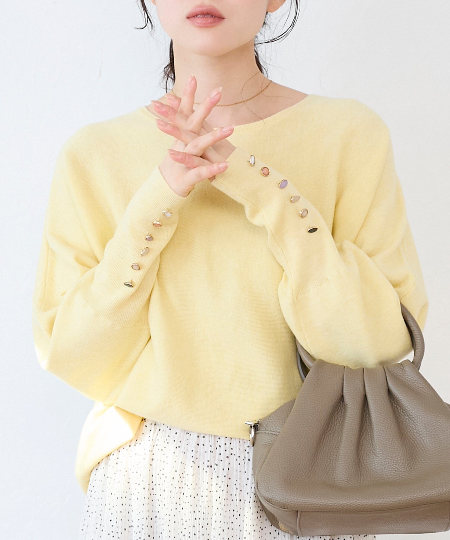 le.coeur blanc 《手洗い可能》ジュエリーボタンスリーブニット ルクールブラン トップス ニット レッド ブラック グレー イエロー ホワイト ブラウン