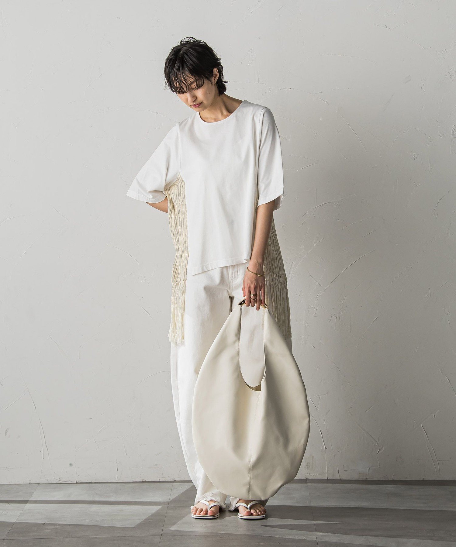 【SALE／60%OFF】MAYSON GREY サイドニットドッキングTシャツ≪手洗い可能≫ メイソングレイ トップス カットソー・Tシャツ ホワイト ブラック【送料無料】 stylife-14609193 Rakuten Fashion サンプル画像3