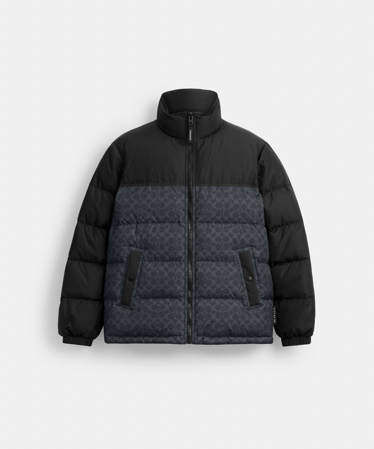 COACH OUTLET 【公式】シグネチャー ダウン ジャケット コーチ　アウトレット ジャケット・アウター ダウンジャケット・ダウンベスト グレー【送料無料】のサムネイル