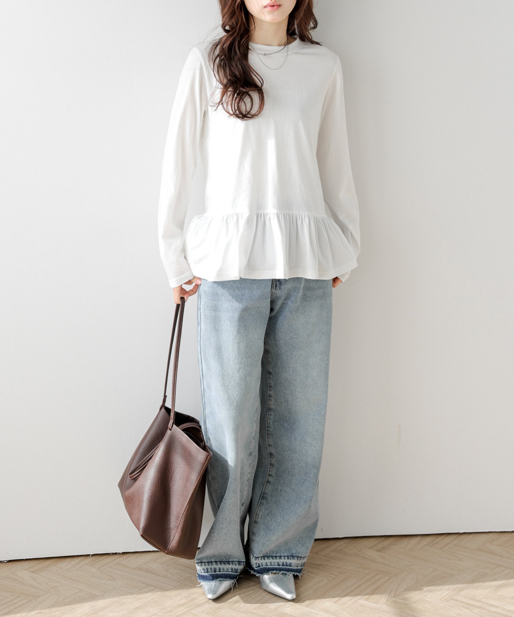La-gemme 裾フリル カットソー ラジュール トップス カットソー・Tシャツ ブラック ホワイト