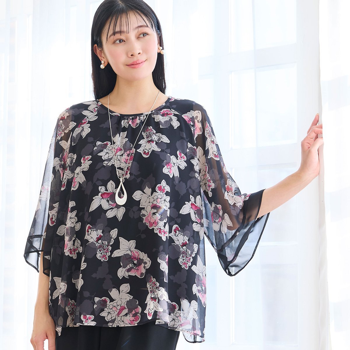 missel 【洗える・セットアップ可・3Lサイズあり】シフォンフラワーブラウス ミゼール トップス シャツ・ブラウス ブラック