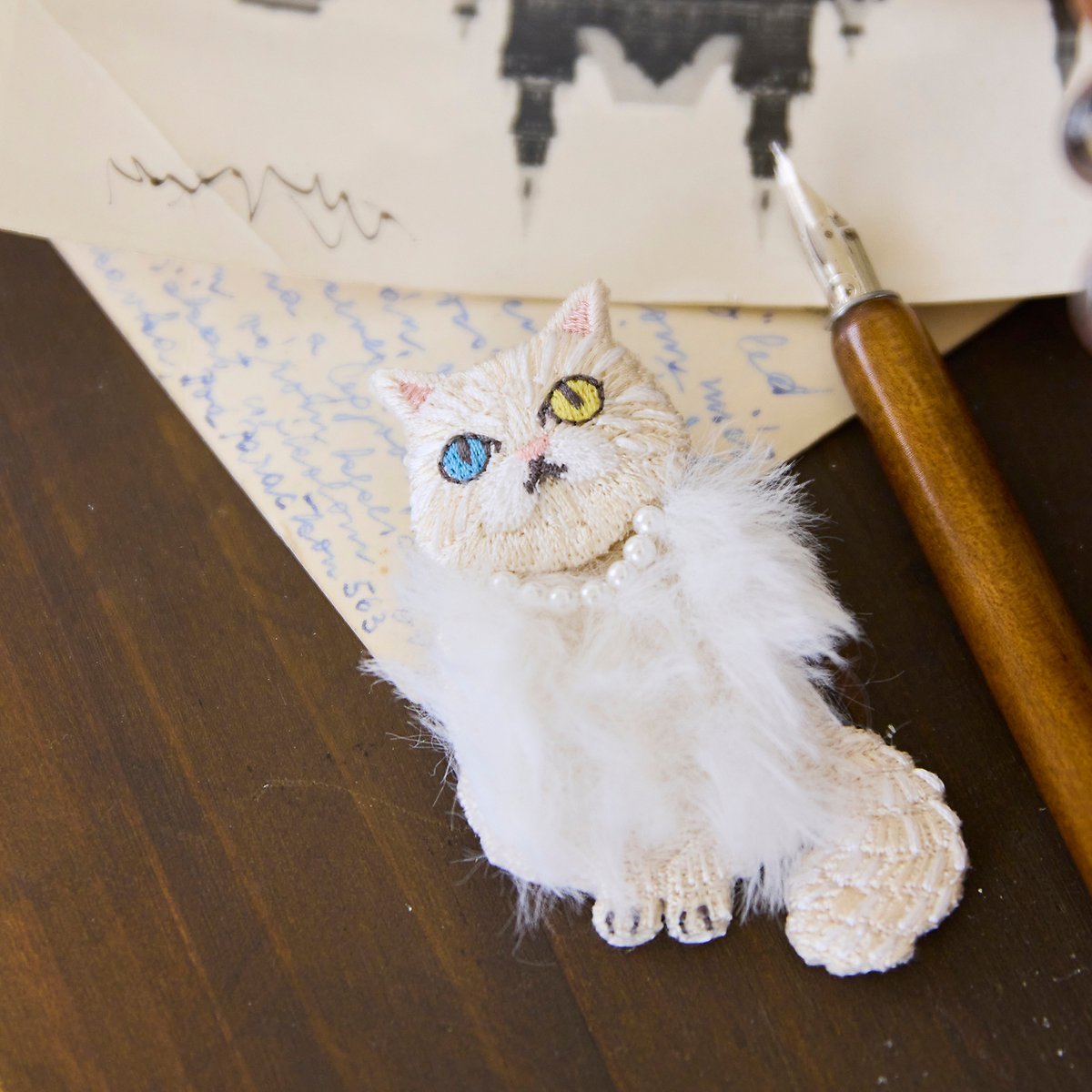 Jolly Poupee ファーねこブローチ ローズティアラ ファッション雑貨 その他のファッション雑貨 ホワイト グレー【送料無料】