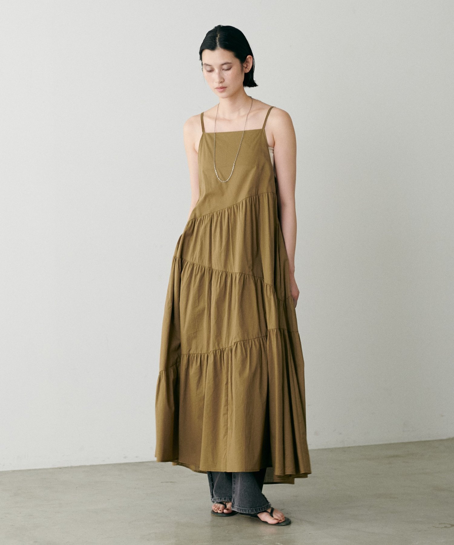 【SALE／30%OFF】LARUTA ランダムティアードキャミワンピース ラルータ ワンピース・ドレス その他のワンピース・ドレス ブラウン ブラック グリーン【送料無料】のサムネイル