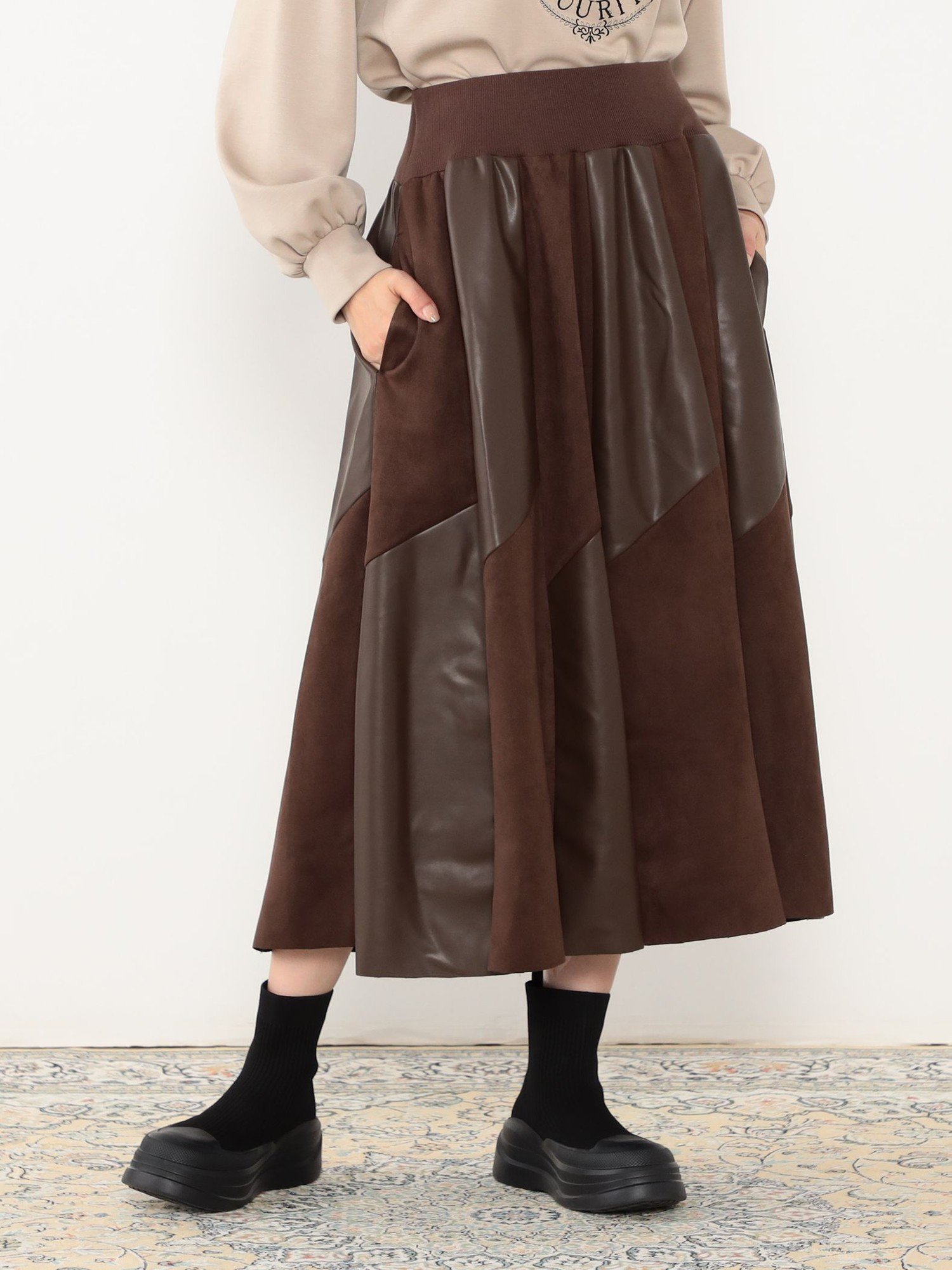 NICOLE white 【WALDO】合皮ドッキングフレアスカート ニコル クラブ スカート その他のスカート ホワイト ブラウン【送料無料】