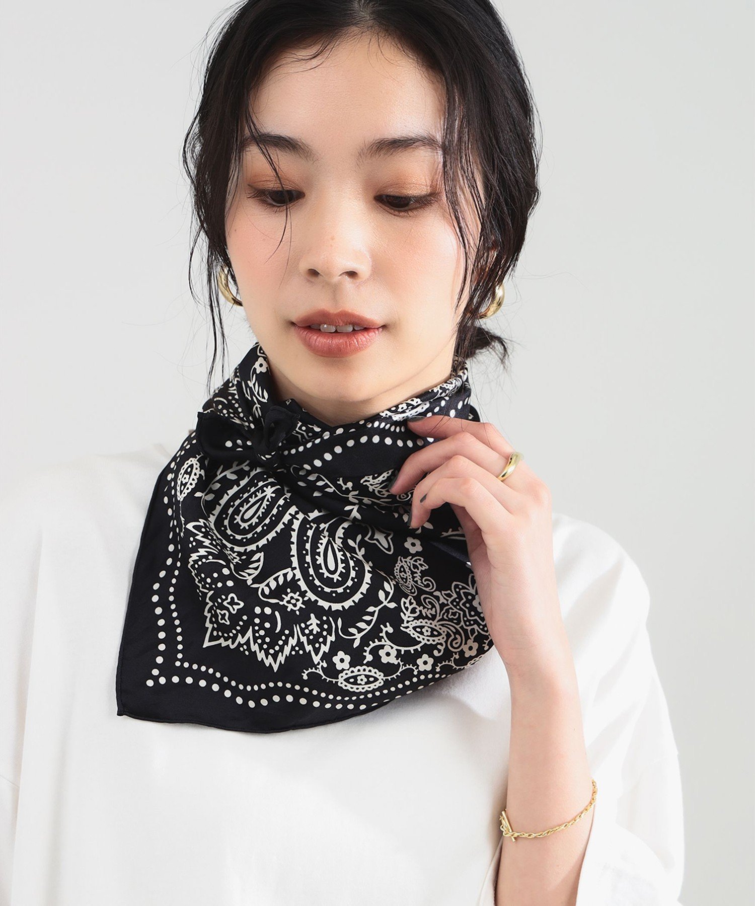 【関税 送料無料】SANDRO 花柄刺繍 スカーフ 楽天市場】スカーフ(柄刺繍)の通販