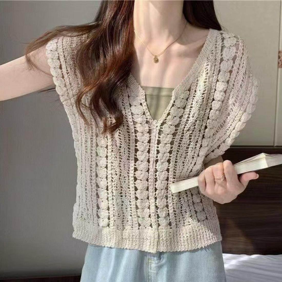【SALE／30%OFF】maison de LATIR ヘルシーな肌見せクロシェ編みノースリーブ メゾンドラティール トップス ノースリーブ・タンクトップ ベージュ ホワイト