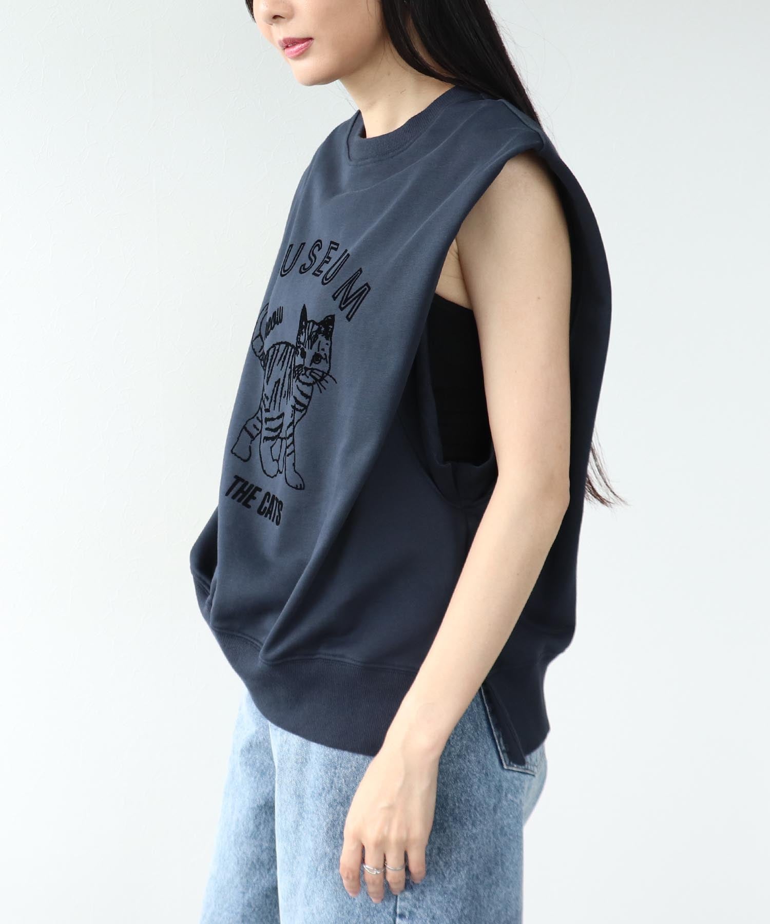 【SALE／40%OFF】Three Four Time Three Four Time/ネコトラフロッキープリントプルオーバー スリーフォータイム トップス スウェット・トレーナー ネイビー グレー【送料無料】